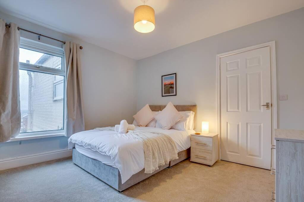 New Spacious Comfort Ideal 3bedroom Hideaway Holiday home
